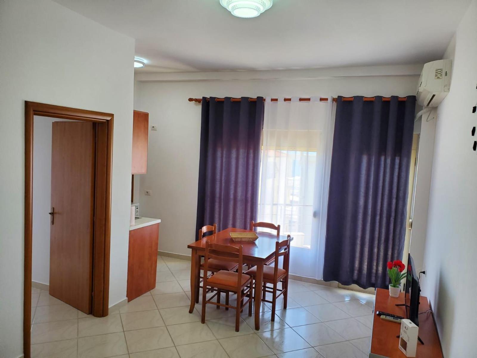 Summer Gate Apartment ซารานเดอ ภายนอก รูปภาพ