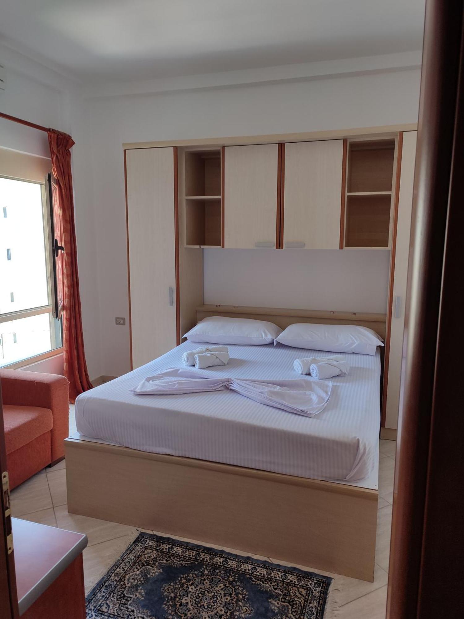 Summer Gate Apartment ซารานเดอ ภายนอก รูปภาพ