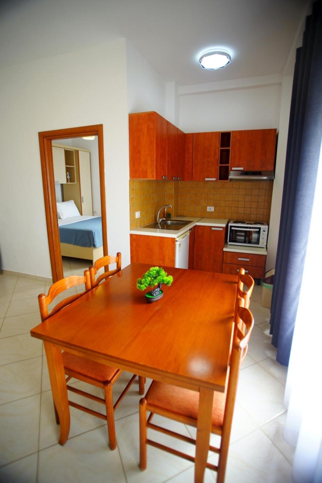 Summer Gate Apartment ซารานเดอ ภายนอก รูปภาพ